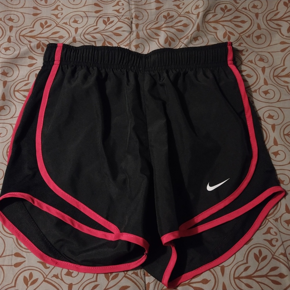 Black w/pink Nike shorts